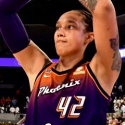 Tutuklu takasında serbest kalan Griner, Phoenix'te!
