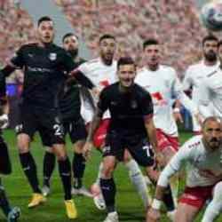 Altınordu İstanbul'da 2 golle yıkıldı!