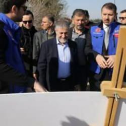 Bakan Nebati'den ''deprem bahanesiyle fırsat&ccedil;ılık'' uyarısı