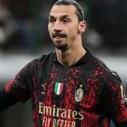 Ibrahimovic sahalara geri döndü! Milan iki golle kazandı