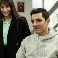 Al Sancak&rsquo;ın yıldızından ilk defa duyacağınız a&ccedil;ıklama! ''Vatan i&ccedil;in bacağını...''