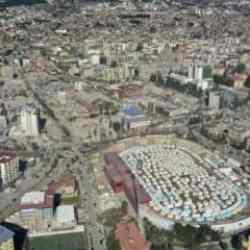 Devlet millet el ele, gazeteciler deprem b&ouml;lgesinde