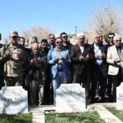 Mardin'de PKK'lı ter&ouml;ristlerce 36 yıl &ouml;nce şehit edilen 8 kişi t&ouml;renle anıldı