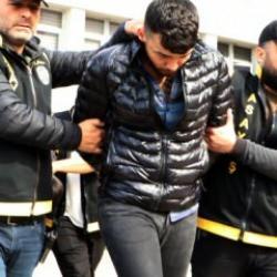 İnşaat iş&ccedil;isi iki arkadaşa tuzak: 91 bin liralarını gasbettiler!