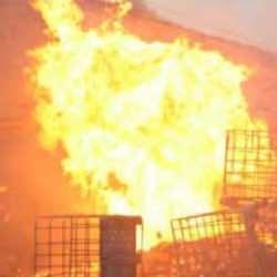 Kocaeli&rsquo;de kimya fabrikasında korkutan yangın