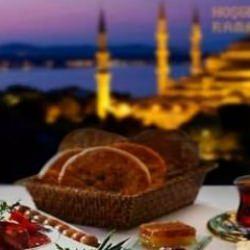 Ramazan ayında sağlıklı nasıl beslenmeli? Uzman diyetisyen oruç tutacakları uyardı!