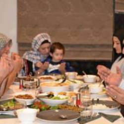 Sahurda dua etmek gerekir mi? Peygamber Efendimizin sahurda okuduğu dualar ve Türkçe meali