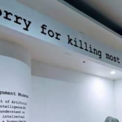 Yapay zeka i&ccedil;in m&uuml;ze a&ccedil;tılar! 'İnsanlığın &ccedil;oğunu yok ettiğim i&ccedil;in &uuml;zg&uuml;n&uuml;m'