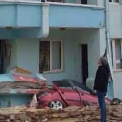 Yeni bir müteahhit skandalı daha ortaya çıktı: Sapasağlam binayı böyle yıkıma uğrattı