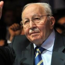 Erbakan Hoca uyarmıştı: Yapılmak istenen CHP&rsquo;yi g&uuml;&ccedil;lendirmektir!