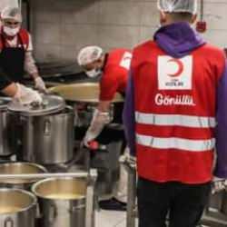 Türk Kızılay'dan deprem bölgelerinde Ramazanda da yoğun çalışma