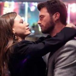 Aile dizisinde 'yok artık' dedirten sahne! Sosyal medya bu olayı konuşuyor