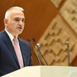 Bakan Ersoy: D&uuml;nyada ABD&rsquo;den sonra en &ccedil;ok film ihra&ccedil; eden &uuml;lkeyiz