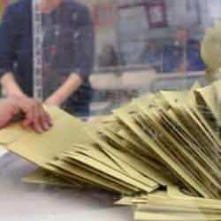 Son ankette ilgin&ccedil; detaylar! Muharrem İnce &ccedil;ekilse bile oyları...