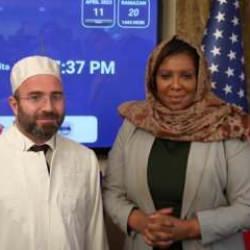 Trump'ın hedefindeki New York Başsavcısı Letitia James iftar yemeğine katıldı
