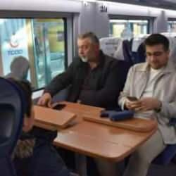 Ankara-Sivas YHT, ilk ücretsiz yolcularıyla Ankara'ya hareket etti