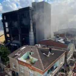 Facianın boyutu gün ağarınca ortaya çıktı: Akit Medya’daki yangın hala söndürülemedi