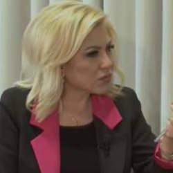 Şebnem Bursalı'dan Tunç Soyer'e sert tepki