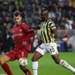 Yarı final maçlarını yönetecek hakemler açıklandı