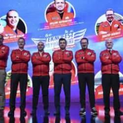 Sel&ccedil;uk Bayraktar m&uuml;jdeyi verdi: Bir ilki başaracak