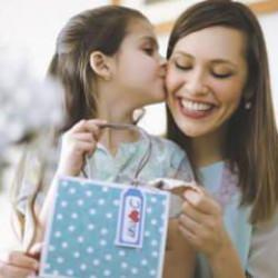 Anneler Günü mesajı ve kutlama sözleri! Anneler Günü hediyesi seçenekleri neler?