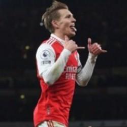Premier Lig'de Arsenal'ı Odegaard taşıyor