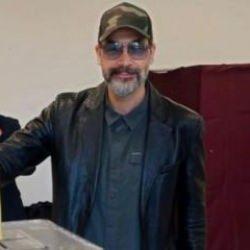 &Uuml;nl&uuml;ler sandık başına gitti: Uğur Işılak oyunu kullandı