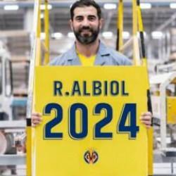 Villarreal, Raul Albiol’un sözleşmesini 1 yıl uzattı