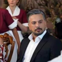  Yalı Çapkını'nın yıldızı aldığı ölüm haberi ile yıkıldı! Emre Altuğ'un babası öldü