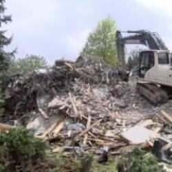 M&uuml;nevver Karabulut cinayetinin işlendiği villa yıkıldı 