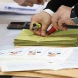 Se&ccedil;im sonrası toplu istifa! Erdoğan'a destek kararı