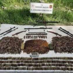 &Ccedil;ukurca'da silah ve m&uuml;himmat ele ge&ccedil;irildi