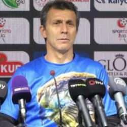 Bülent Korkmaz Rizespor'u yeniden Süper Lig'e çıkardıkları için gururlu