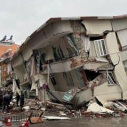 Deprem bölgesinde 38 bin artçı sarsıntı!