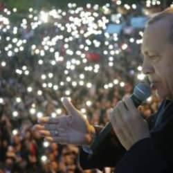 Son dakika haberi: Erdoğan yeniden Cumhurbaşkanı se&ccedil;ildi!