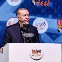 &Uuml;niversiteli gen&ccedil;lerden Erdoğan'a destek a&ccedil;ıklaması!