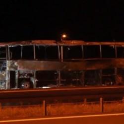 Yolcu otob&uuml;s&uuml;yle tır &ccedil;arpıştı: 5 yaralı