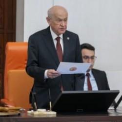 Meclis'te yeni dönem başladı: Milletvekilleri yemin ediyor