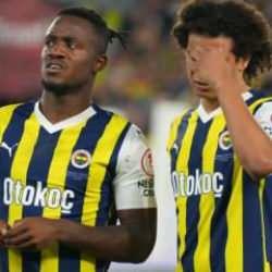 Fenerbahçe kupa finaline yeni sezon formasıyla çıktı