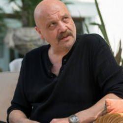 Ahmet Mümtaz Taylan'dan skandal 'Babalar Günü' paylaşımı