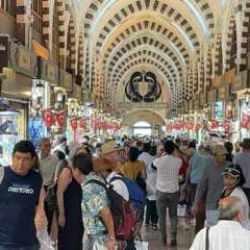Kurban Bayramı öncesi Mısır Çarşısı'nda alışveriş hareketliliği yaşanıyor