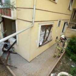 İstanbul'da bir evde tadilat yapılırken patlama yaşandı