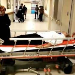 Otob&uuml;s şof&ouml;r&uuml; ve yolcular kazada yaralanan hostesi 6 saat bekledi