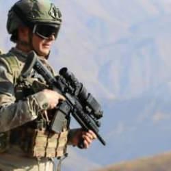 T&uuml;rkiye'ye girmeye &ccedil;alışan PKK'lı ter&ouml;rist, Suriye sınırında yakalandı