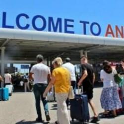 Antalya'da tüm zamanların yolcu rekoru kırıldı