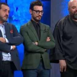 Masterchef'te kim elendi? Akıllardan silinmeyecek ayrılık: Kemiklerim titreyerek geldim! 