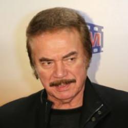 Tekneden d&uuml;ş&uuml;p yaralanan Orhan Gencebay'ın son sağlık durumu