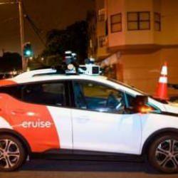 Yapay zekası bile ırkçı: ABD'deki robot taksiler siyahi kişileri ve çocukları fark etmiyor