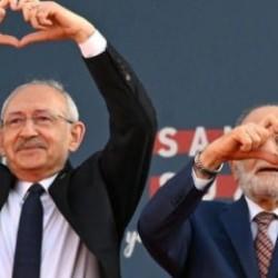 Karamollaoğlu'nun 'acemilik' itirafı kendine döndü!Mitingde Kılıçdaroğlu'ndan çok konuşmuş