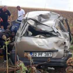 Feci kaza! Otomobil takla attı: 1 &ouml;l&uuml;, 2 yaralı